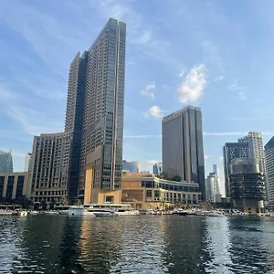 Four Stars Marina Jbr , Dubai United Arab Emirates
